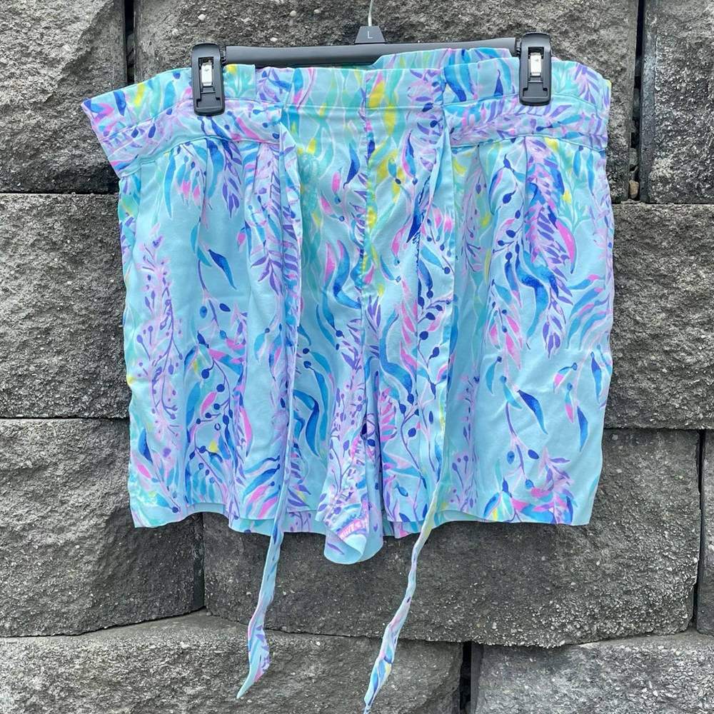 Lilly Pulitzer Mylee Tie Front Shorts Size 12